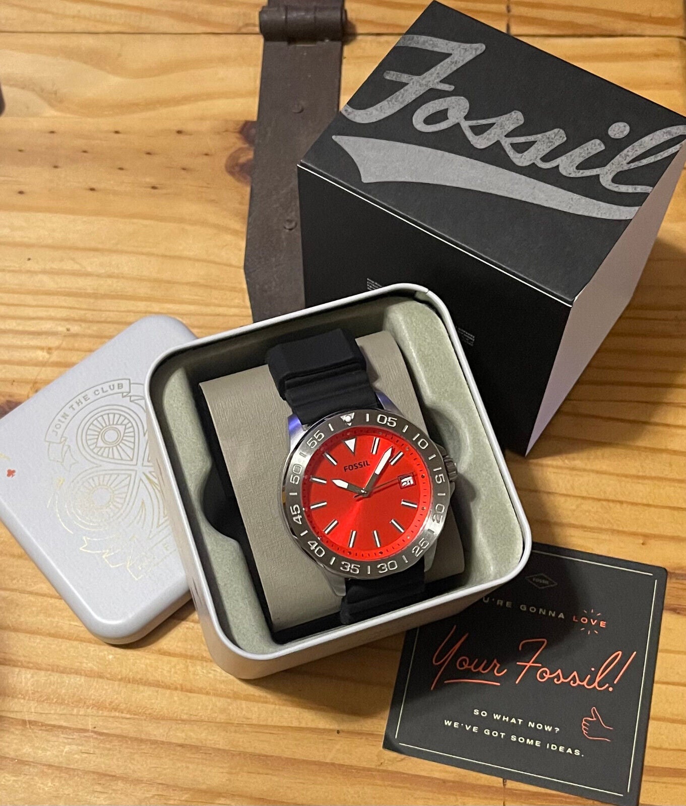 Fossiil  REd Chronograph Men’s Watch