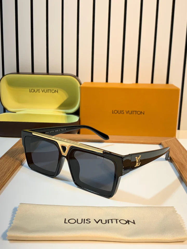 Loui 1984 Gold black