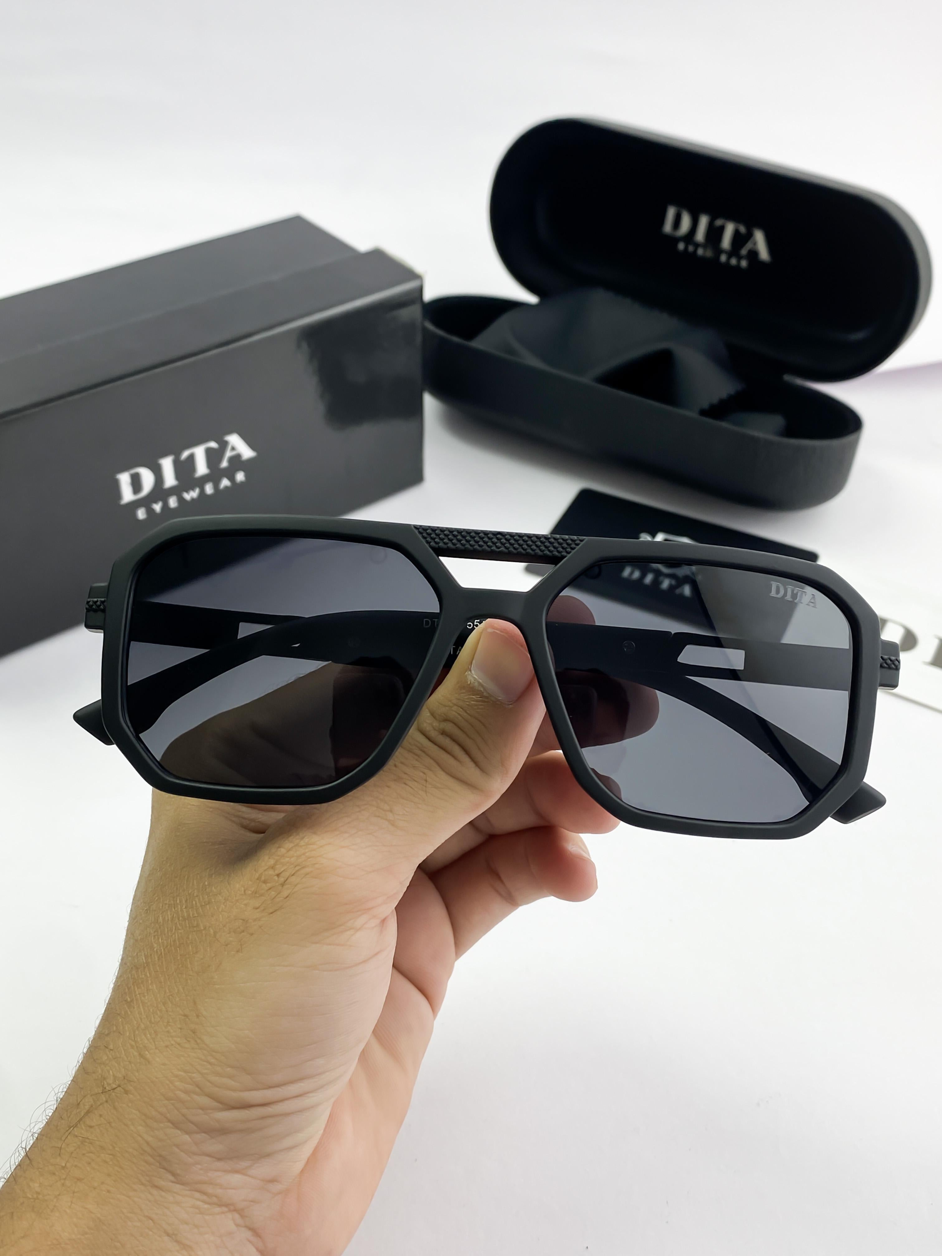 DIT  BLACK 027