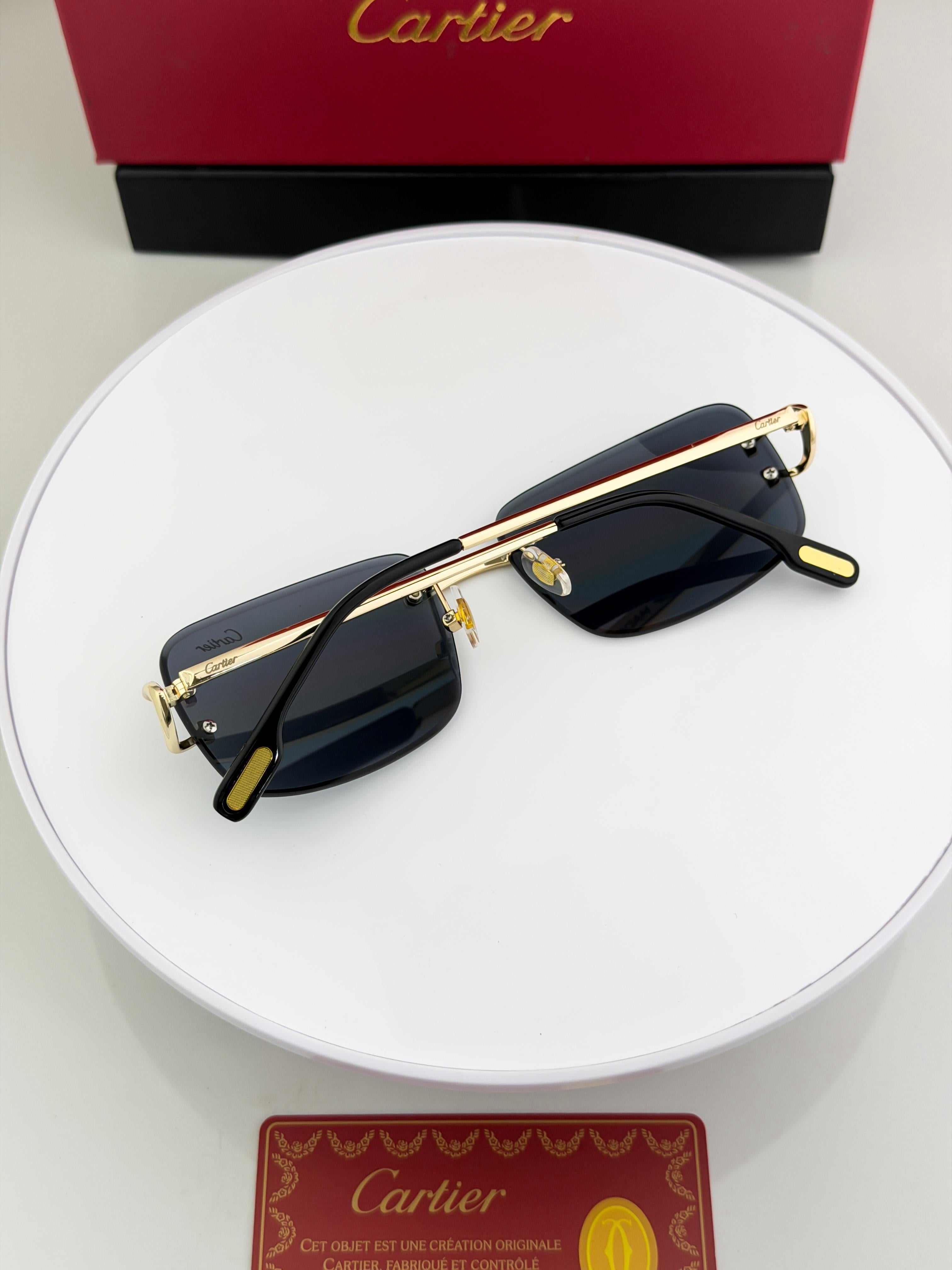 CAR  GOLD BLACK